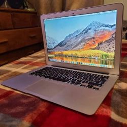Excellent 13 inch Apple Macbook Air Laptop  Computer  With Intel Core  i5  Processor  With Programs 