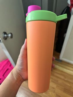 Shaker bottle