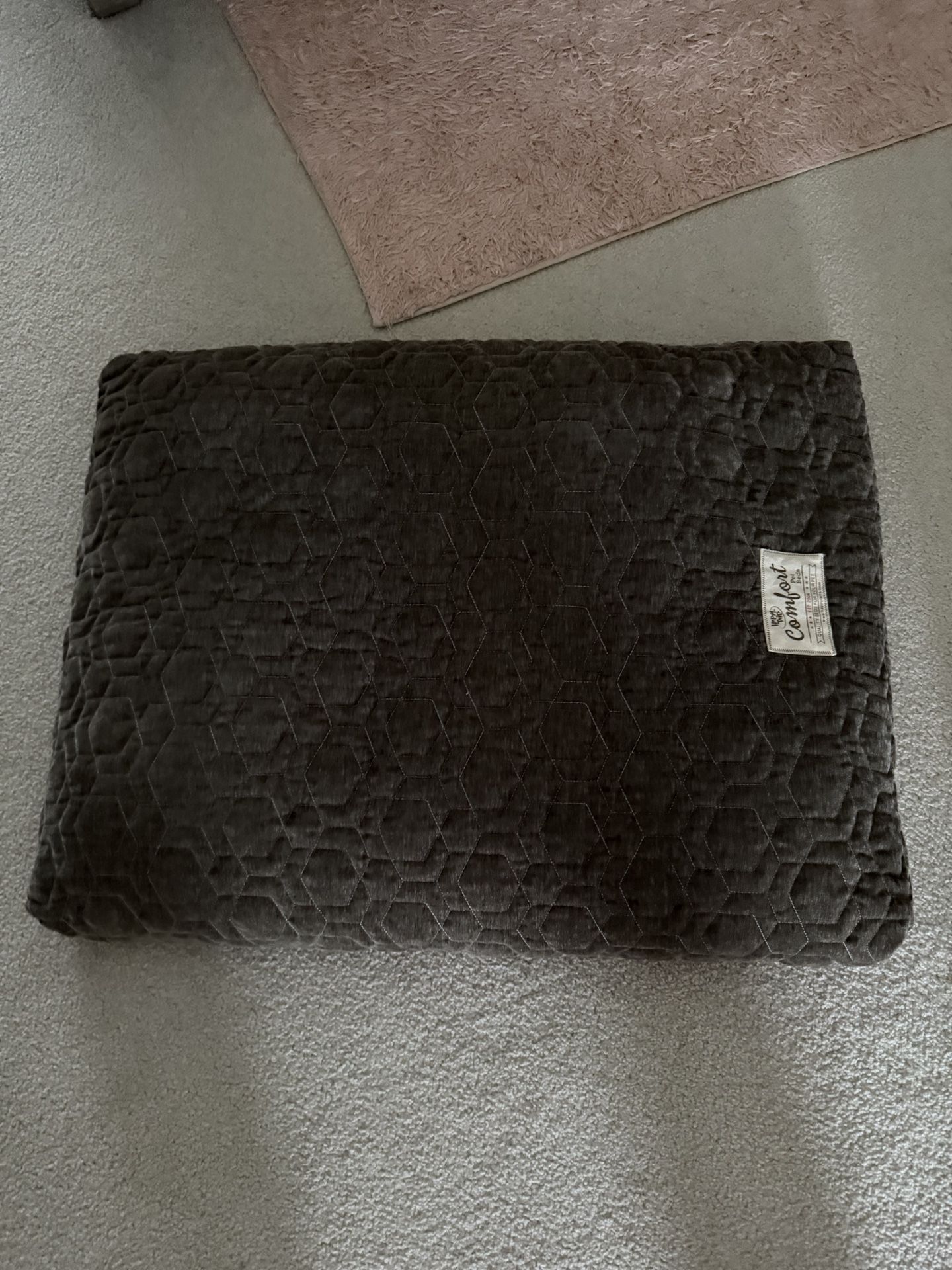 HappyTails Quilted Dog Bed