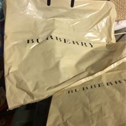 Burberry Xl &2med https://offerup.com/redirect/?o=QmFncy5OZXc=