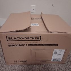 Black And Deck Microwave EM 031MB11