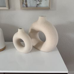 Beautiful Decor ! Prices Range $15-$50