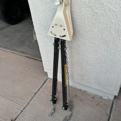 Tow Bar Universal Hitch.