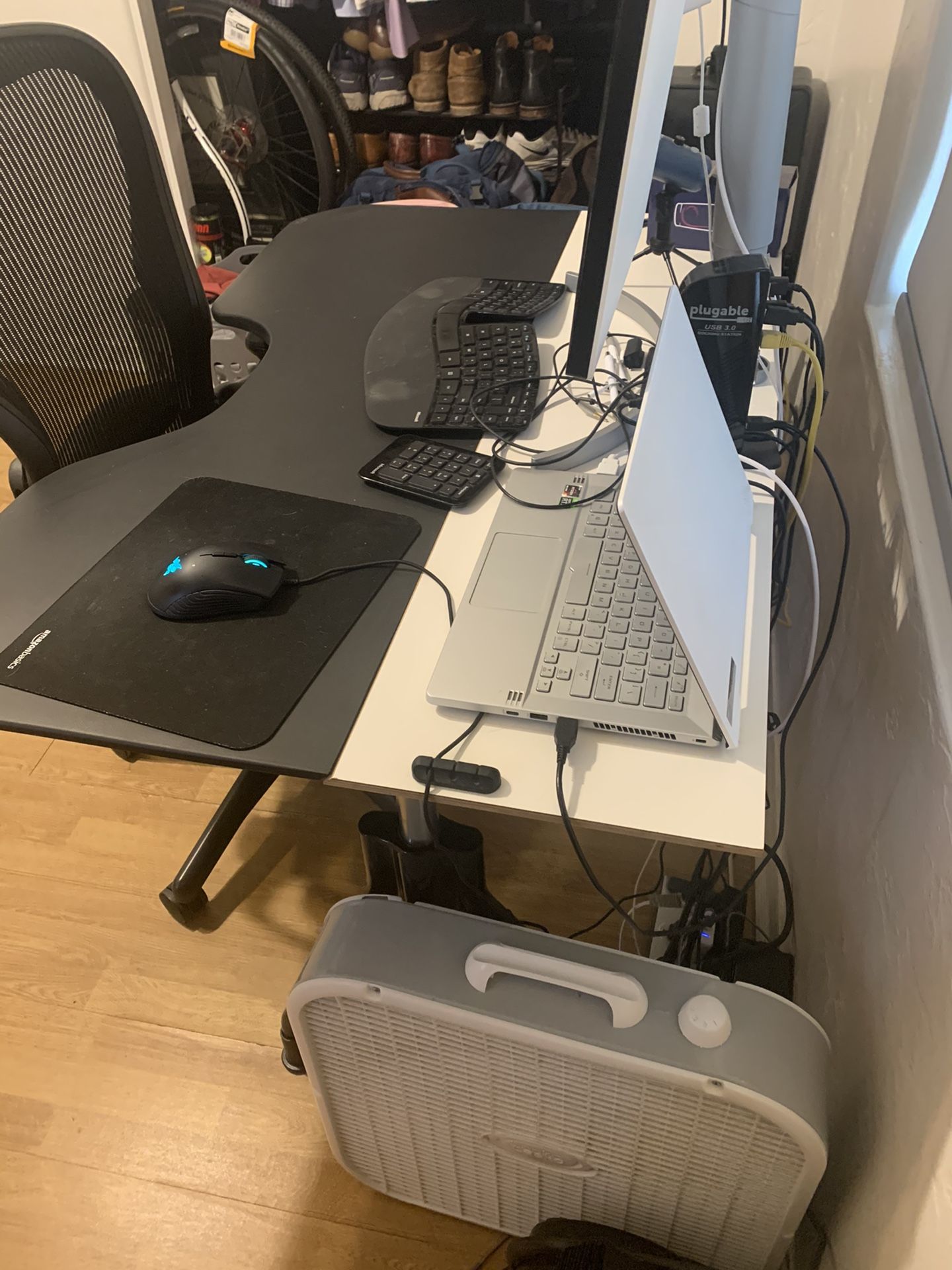 Herman Miller Envelop desk for Sale in Phoenix AZ OfferUp