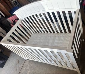 Crib with bed