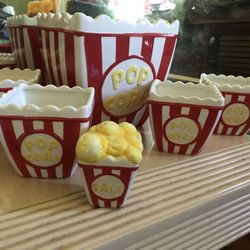 Six piece glass popcorn set