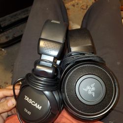2 Sets Of Headphones 