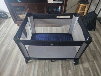 Graco pack and play