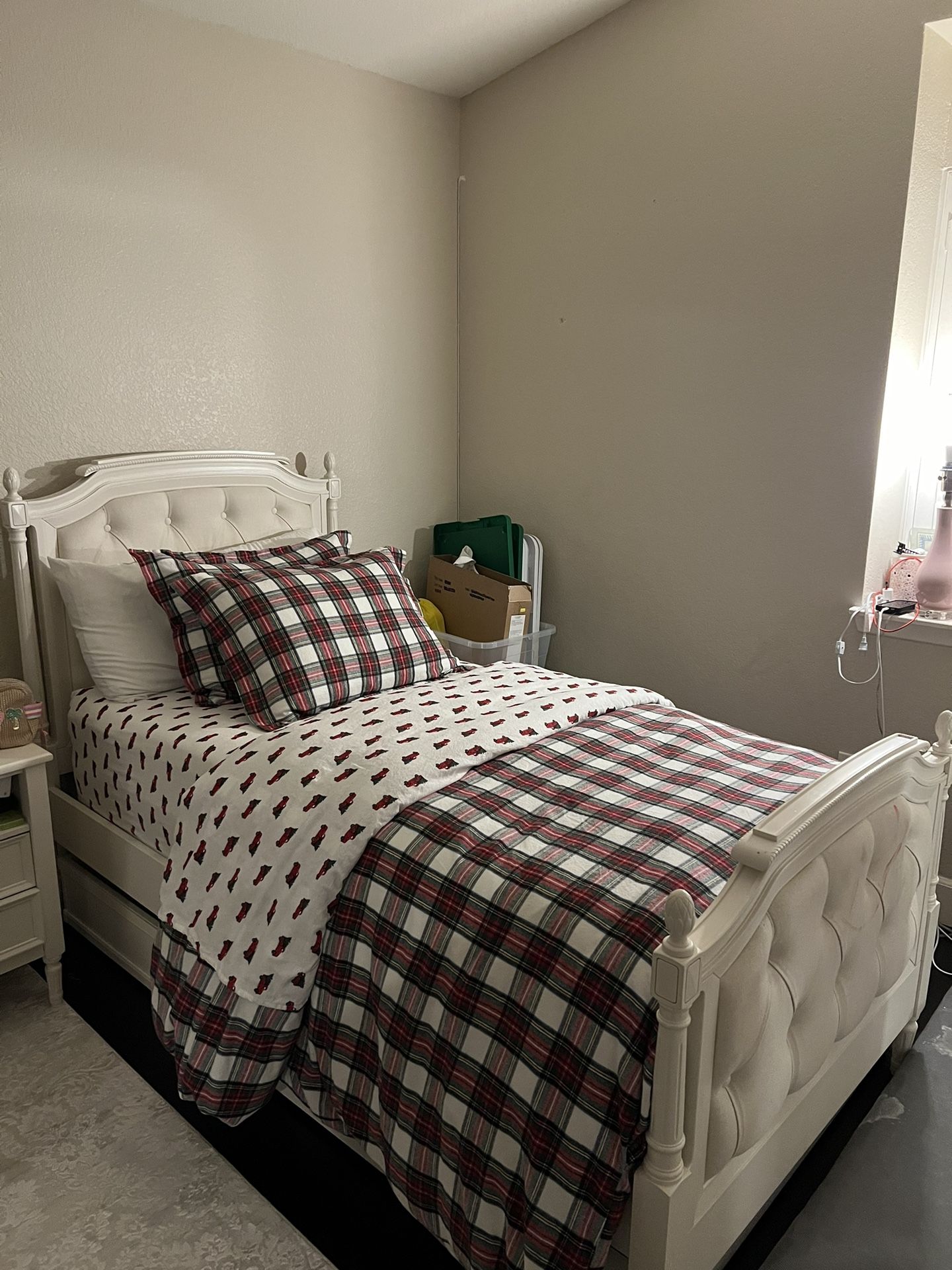 Very High Quality Twin Bed Frame, Box Spring & Mattress