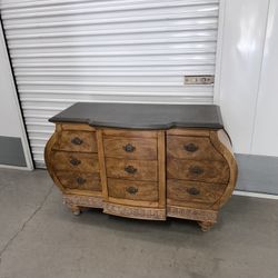 Bombay Dresser 