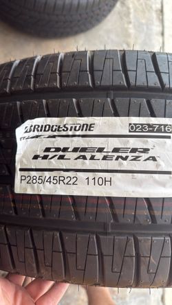 NEW Bridgestone Dueler H/L Alenza 285/45R22 OEM SUV Tire