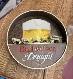 Budweiser light up bar sign