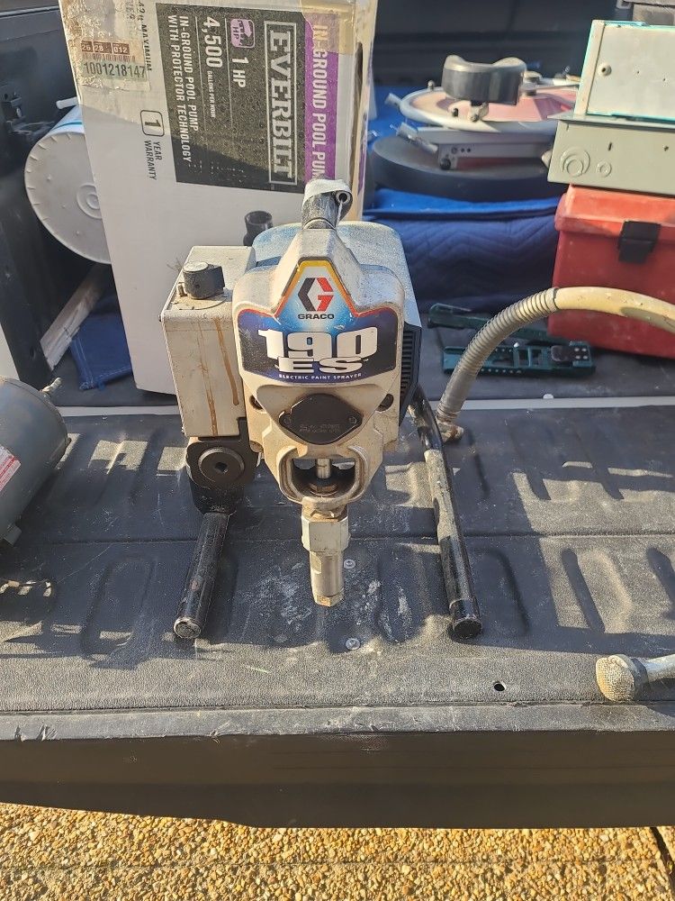 Graco 190es Paint Sprayer