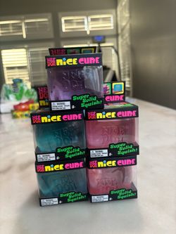 NeeDoh Nice Cube