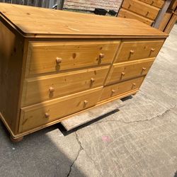 Heavy bedroom set