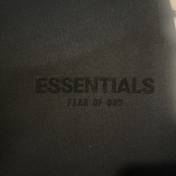 Black essential sweatpants