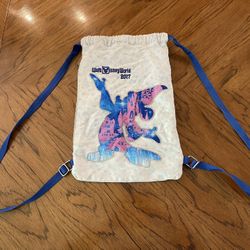 2017 Walt Disney World Mickey Mouse Cinch Backpack in Excellent Condition