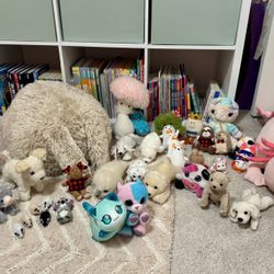 Lot Of 35 Plushies With Large Zip-up Bean Bag