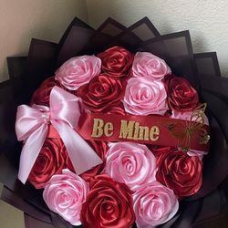 Valentine Bouquet/ Valentine Gift/ Flower Bouquet/ Flower arrangement