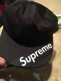 Supreme hat dead stock