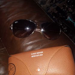 RayBan Unisex Sunglasses.