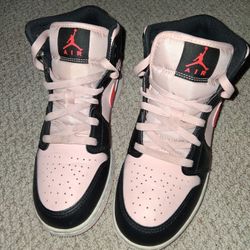 Nike AIR JORDAN 1 Mid Girls 7y