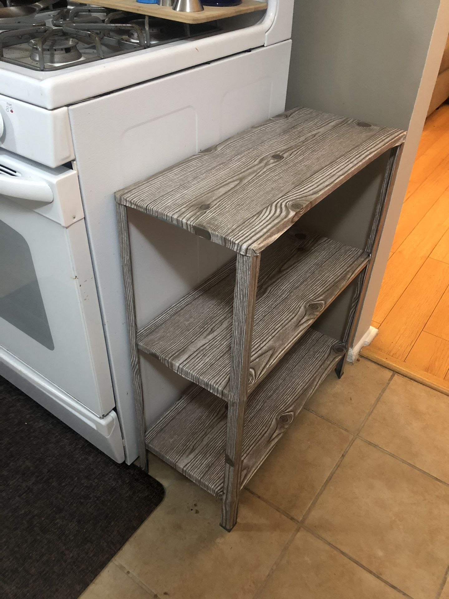 Side Table Shelves - Kitchen