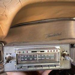 Kraco 8 Track AM/FM Radio