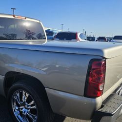 Tonneau Cover 03 Silverado