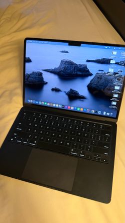 MacBook Air 2022 M2 Chip