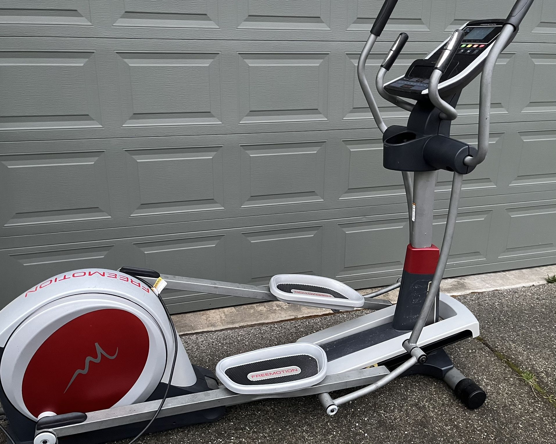 Free Elliptical Trainer