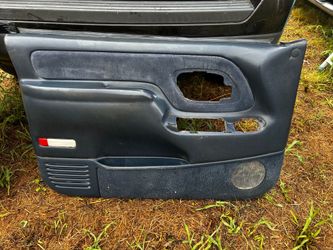 Driver side door panel Chevy/ GMC 95-99