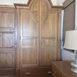 Ethan Allen armoire 