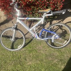 Mongoose mtn bike 26”