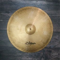 Zildjian Avedis 24 Ride Drum Cymbal !! $250 Or Best Offer !