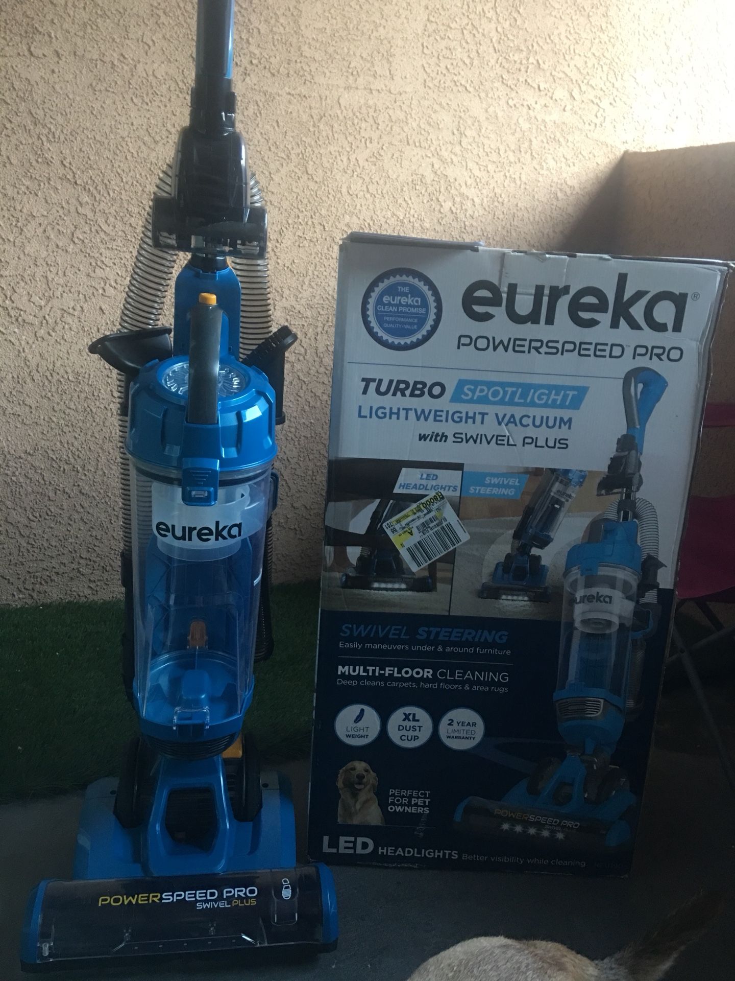 Eureka Powerspeed Pro Turbo Swivel Vacuum. New with box