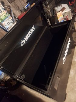 Husky Heavy duty tool box brand new trades open