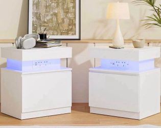 Set of 2 Nightstands