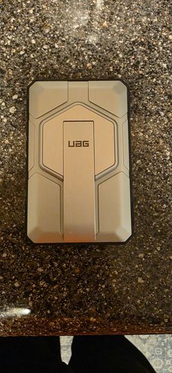 UAG 10k SRG power bank