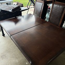 Dining Table & 6 chairs
