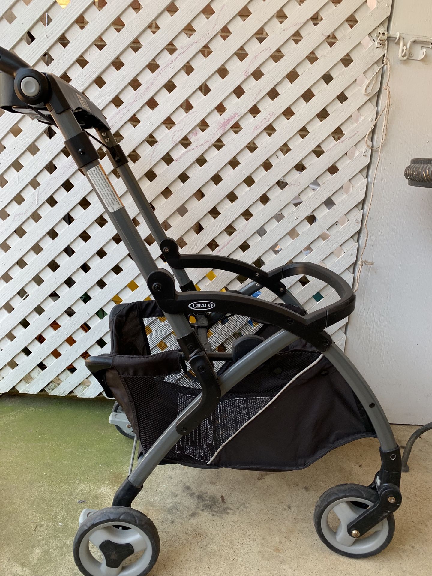 Baby Trolley and car seat : Graco
