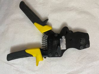 3/8 in. to 1 in. 1-Hand PEX-B Pinch Clamp Tool