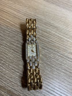 Watch. They work well. The condition is good.