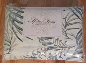 Sferra Brothers (ITALY) King Duvet Cover, Top Sheet, 2 Shams, 2 King Pillowcases – Subtle Green Leaves