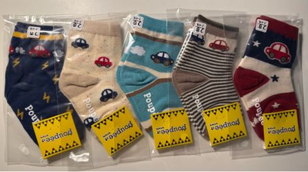 Boys socks ages 3-4