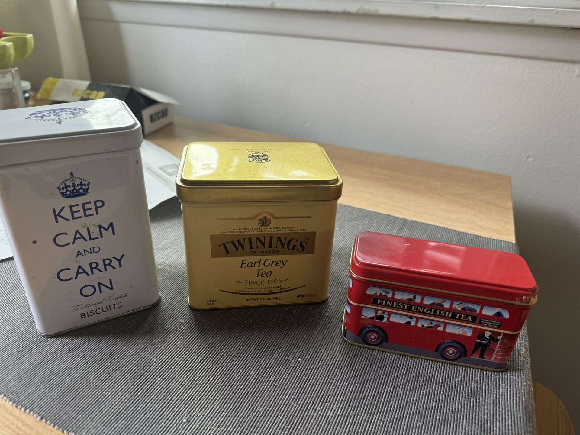 Old tea Tin cans