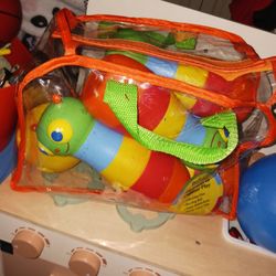 NEW TODDLERS PLAY BOWLING SET 5 FIRM LOOK MY POST TONS KIDS TOYS ETC