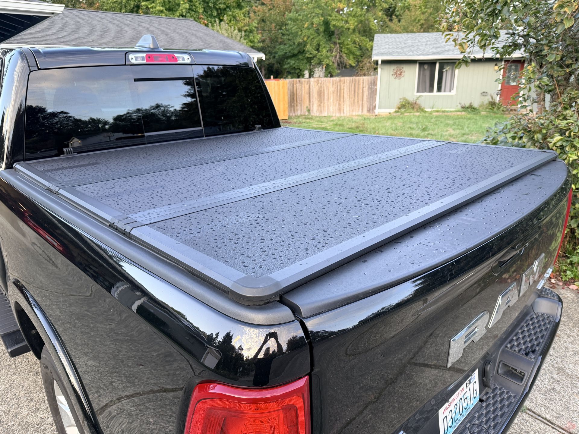Truck Bed Cover 