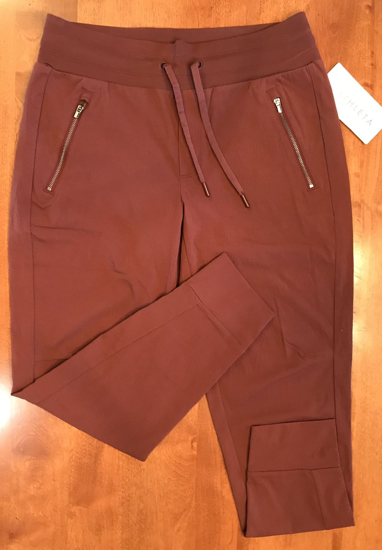 New Athleta Trekkie North Jogger Pants Size 6    