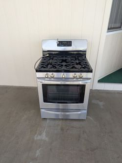 Gas stove